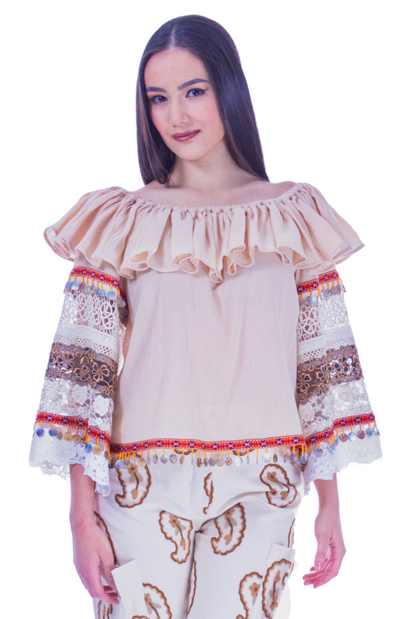Bluza bej cu garnituri dantelate I-33